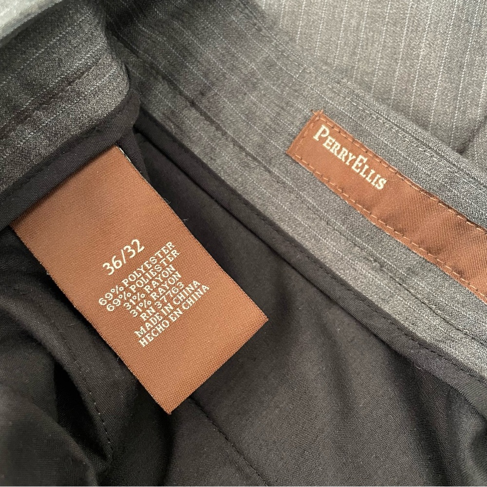 PERRY ELLIS Classic Fit Charcoal Gray Blue Pinstripe Suit 42 Regular 36x30 - Picture 11 of 13